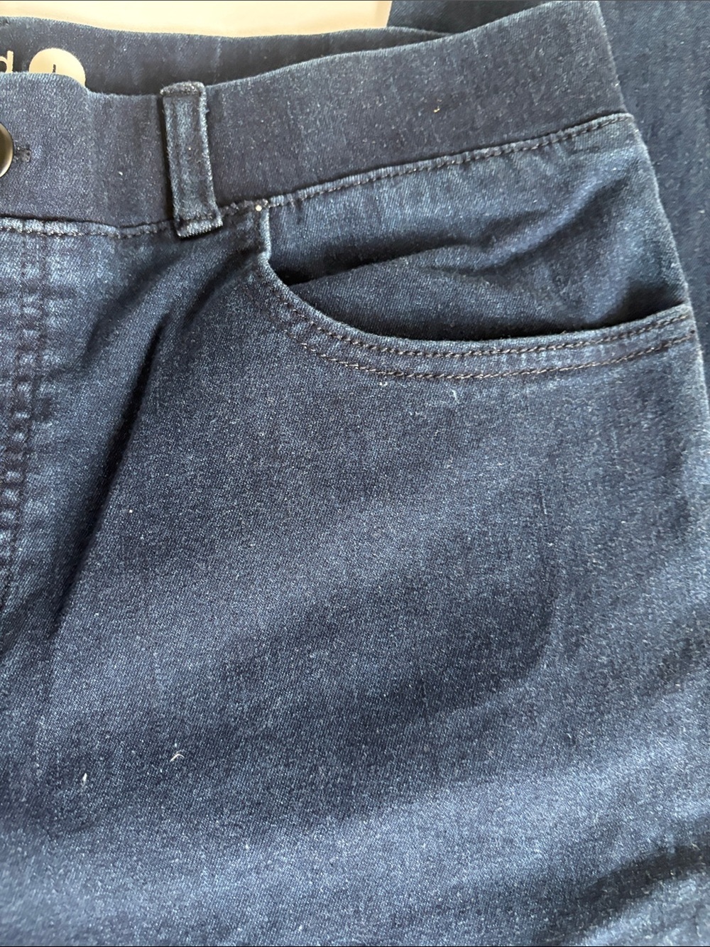 Betabrand dark wash straight leg 4-pocket blue jeans stretch waistband - Picture 5 of 16